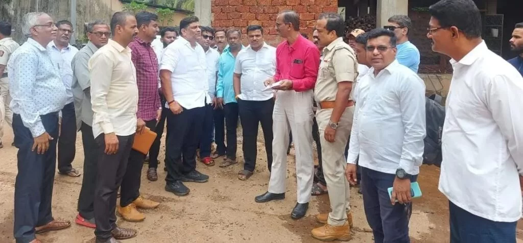 आमदार वैभव नाईक यांच्या पाठपुराव्याने मालवण एस टी आगारासाठी ४ आणि कुडाळ एस टी आगारासाठी १० नवीन बसेस मिळणार.