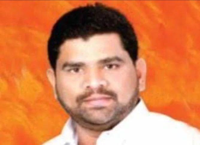 भाताला बोनस हवाच ; आमदार वैभव नाईक यांनी विधानभवनाच्या पायऱ्यांवर आंदोलन करत उठवला आवाज..!