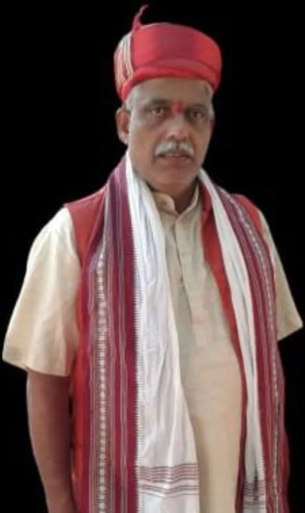 पळसंब गांवचे मुख्य मानकरी श्री अण्णा कापडी व परिवाराने दिली २ लाखांची देणगी ; श्री जयंतीदेवी रवळनाथ पंचायतन चॅरिटेबल ट्रस्टने मानले जाहीर आभार.