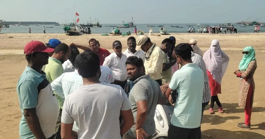 हे केंद्र तर पर्ससीन मच्छिमारांच्या सोयीसाठी ; मालवण मक्रेबाग किनाऱ्यावरील प्रस्तावित मासळी उतरवणी केंद्राला पारंपरिक मच्छिमारांचा विरोध.