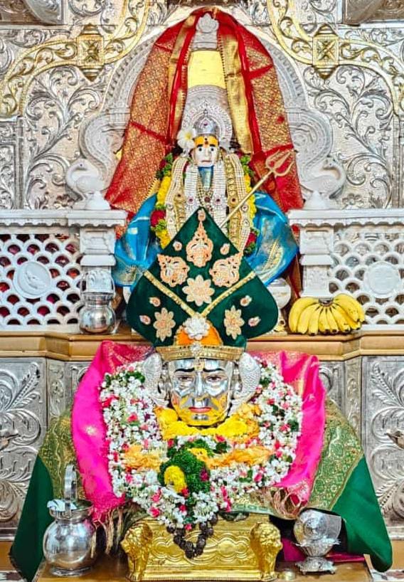 अक्कलकोट श्री वटवृक्ष स्वामी महाराज मंदिरात २५ फेब्रुवारीला गुरुप्रतिपदा उत्सव.
