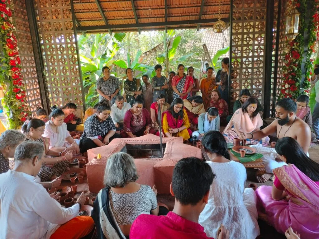 सावरवाड येथील शिव मंदिरात महाशिवरात्री उत्सवाला शानदार प्रारंभ.