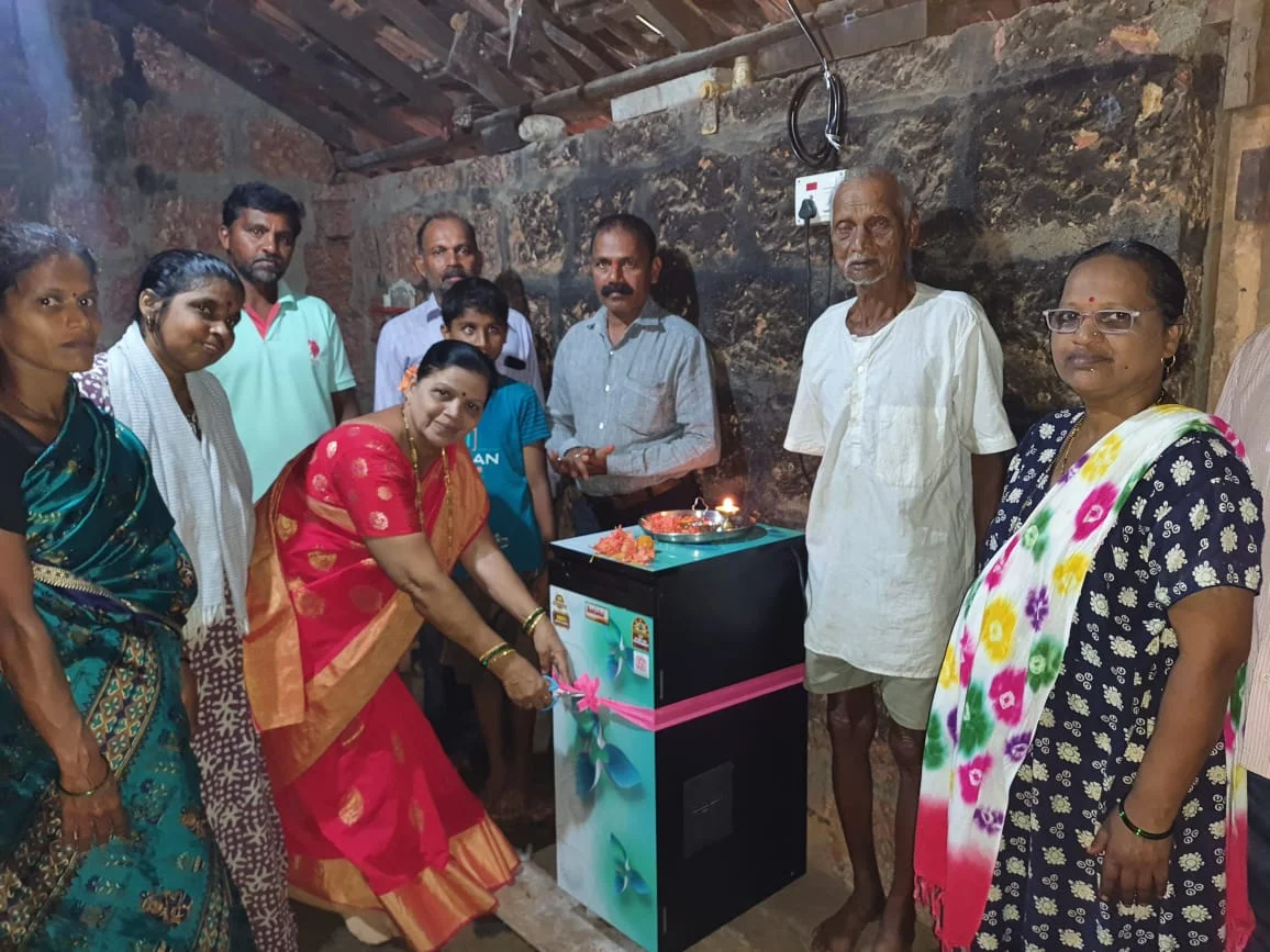मसुरे, मागवणे येथे सरोज परब यांच्या माध्यमातून गरजू महिलेला मदत.