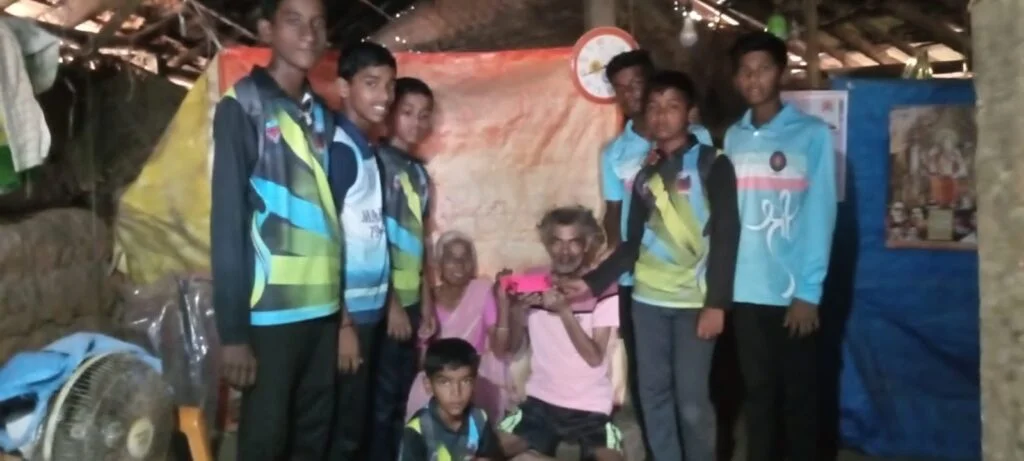 तारकर्लीतील बाळगोपाळांचा समाजसेवा उपक्रमाचा षटकार..!