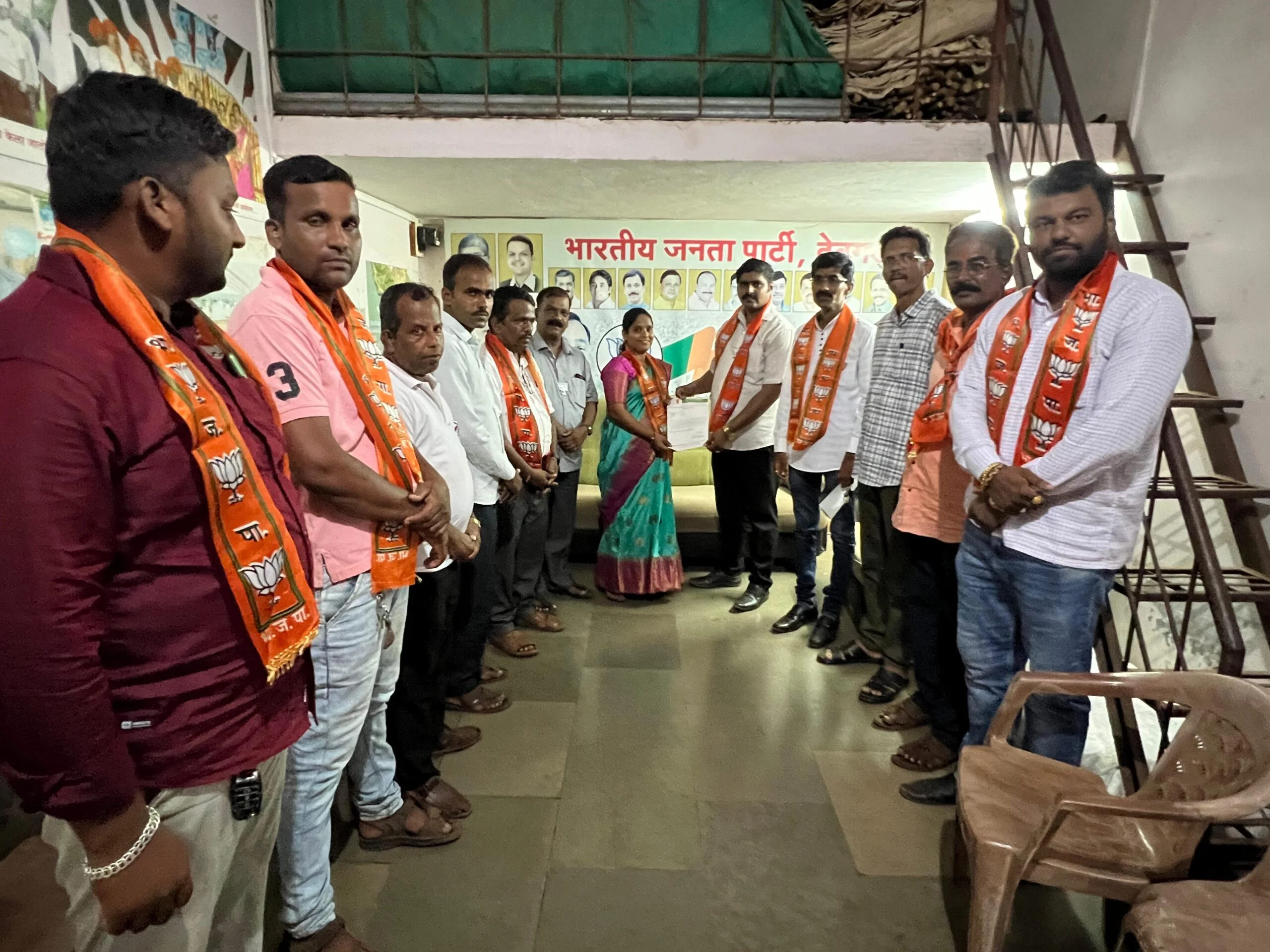 भाजपा भटके विमुक्त आघाडी देवगड तालुका महिला अध्यक्षपदी पूनम कोकरे तर देवगड मंडल युवा अध्यक्षपदी परमेश्वर शिंदे आणि पडेल युवा मंडल अध्यक्ष पदी सचिन कोकरे यांची नियुक्ती.