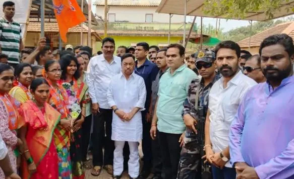 सामाजिक महिला  कार्यकर्त्या अंजली लीलाधर पराडकर यांच्यासह अनेक सहकार्यांचा भाजपात पक्ष प्रवेश..!