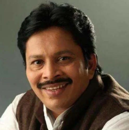 कुडाळ येथे आपला दवाखान्याला कुलूप ; शिवसेना जिल्हाप्रमुख संदेश पारकर यांची सरकारवर टीका.