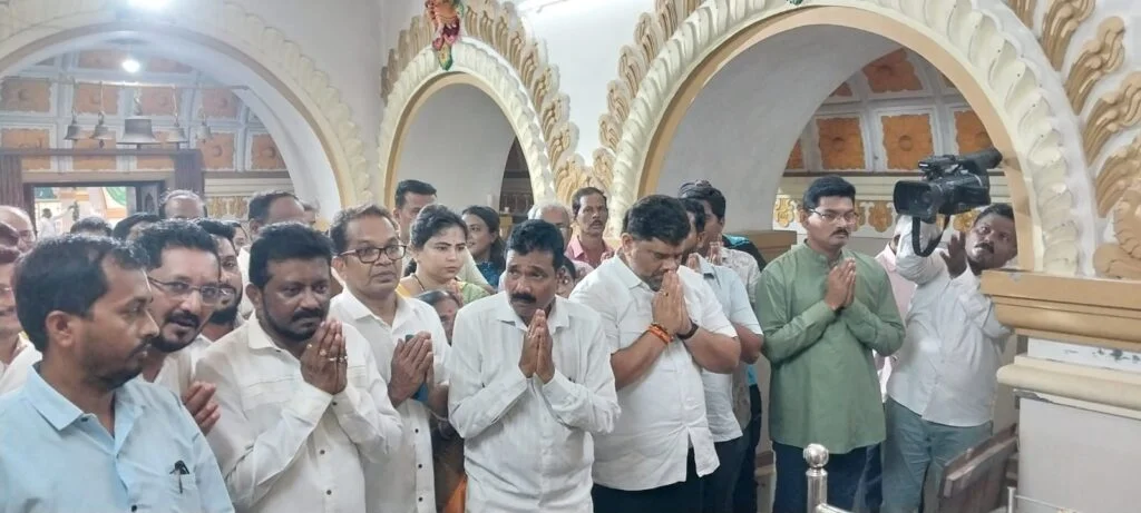 मालवणचे ग्रामदैवत श्री देव रामेश्वर चरणी आ. वैभव नाईक यांनी घेतले दर्शन.