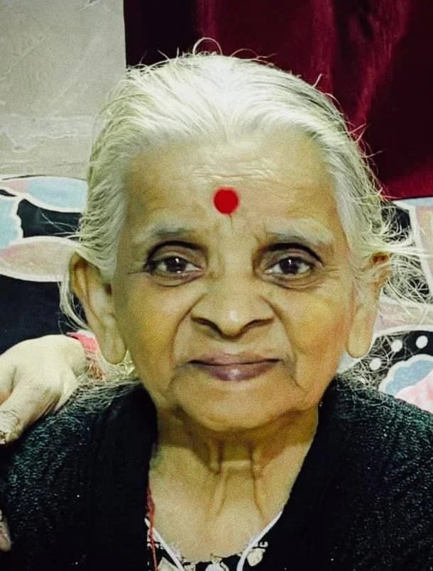 सर्पमित्र रमण पेडणेकर यांना मातृशोक.