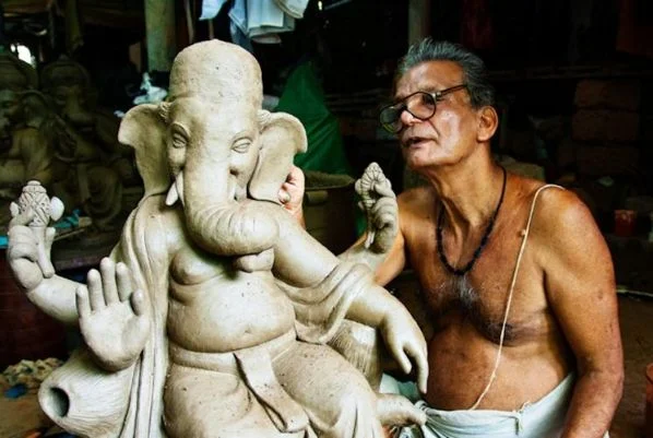 सिंधुदुर्ग जिल्हा परिषदेच्या वतीने सिंधुरत्न समृद्धी योजनेच्या माध्यमातून गणेश मूर्तिकारांना ७५ टक्के व्यावसायिक अनुदान