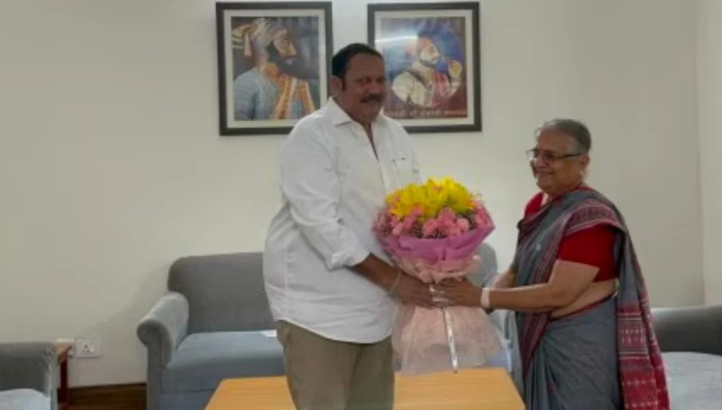 इन्फोसिस’ला साताऱ्यात आयटी केंद्र सुरू करण्याचा प्रस्ताव, उदयनराजे भोसलेंची डॉ. सुधा मूर्तींकडे मागणी