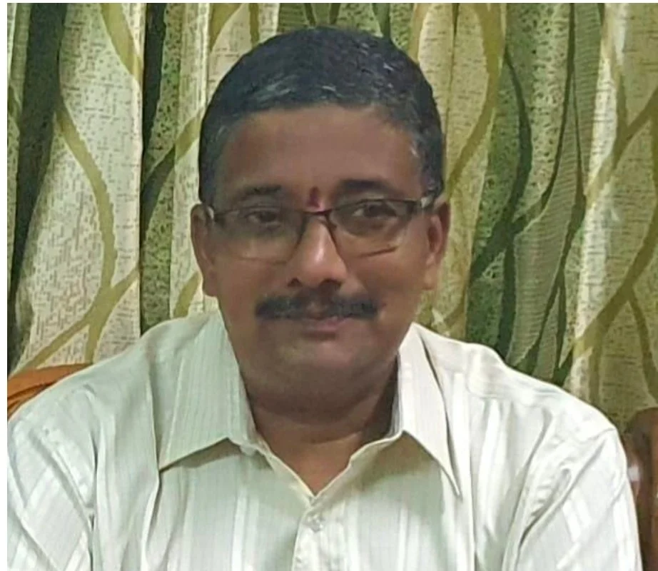 सावंतवाडी संस्थानात पौरोहित्य केलेल्या विश्वेश्वर कोळंबेकर यांचे निधन