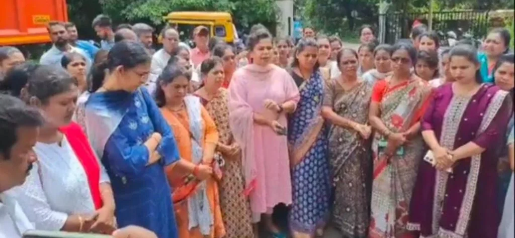 दिवंगत प्रीती यांच्या न्यायासाठी मालवणातील महिलांचे एकत्रित 'सबल प्रदर्शन...!'