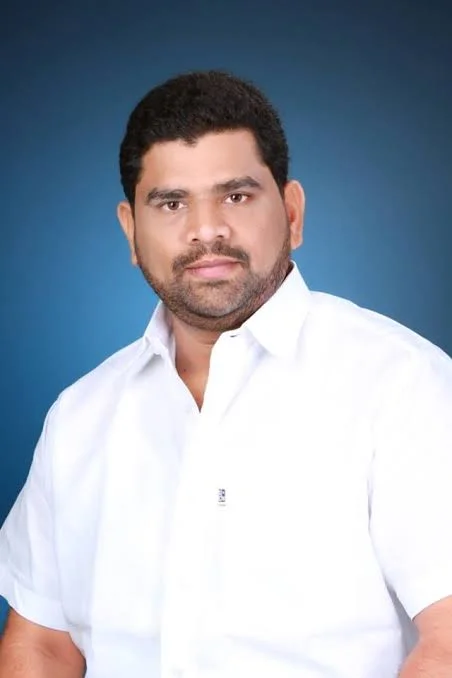 पुतळा भ्रष्टाचार आरोप प्रकरणी पोलिसांच्या नोटीसीला आमदार वैभव नाईक यांचे उत्तर.