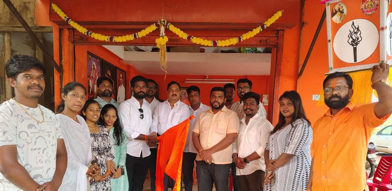 मालवणमधील युवकांचा माजी आमदार परशुराम उपरकर यांच्या प्रमुख उपस्थितीत शिवसेना उद्धव बाळासाहेब ठाकरे पक्षात प्रवेश.