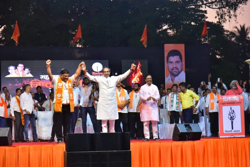 मालवणात शिवसेना उद्धव बाळासाहेब ठाकरे पक्षप्रमुख उद्धव ठाकरे यांचे आगमन व भाषण सुरु....