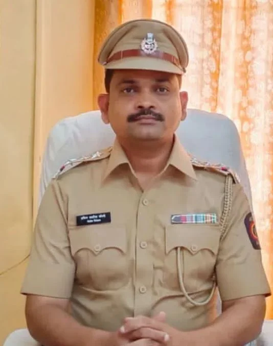 आदर्श आचार संहीतेचे पालन करावे.