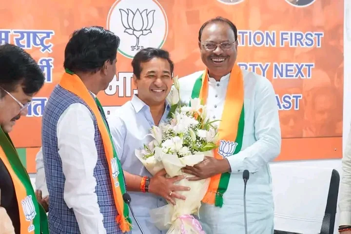 भाजपा प्रदेशाध्यक्षांनी केले आमदार नितेश राणे यांचे अभिनंदन.