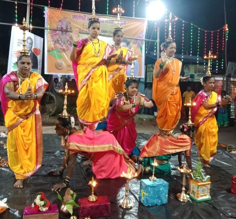 वेरली येथे ५ डिसेंबर रोजी समई नृत्य.