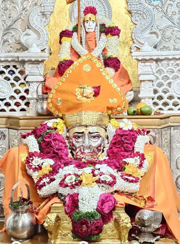 अक्कलकोट वटवृक्ष मंदिरात दत्त जयंती निमित्त धार्मिक कार्यक्रम.