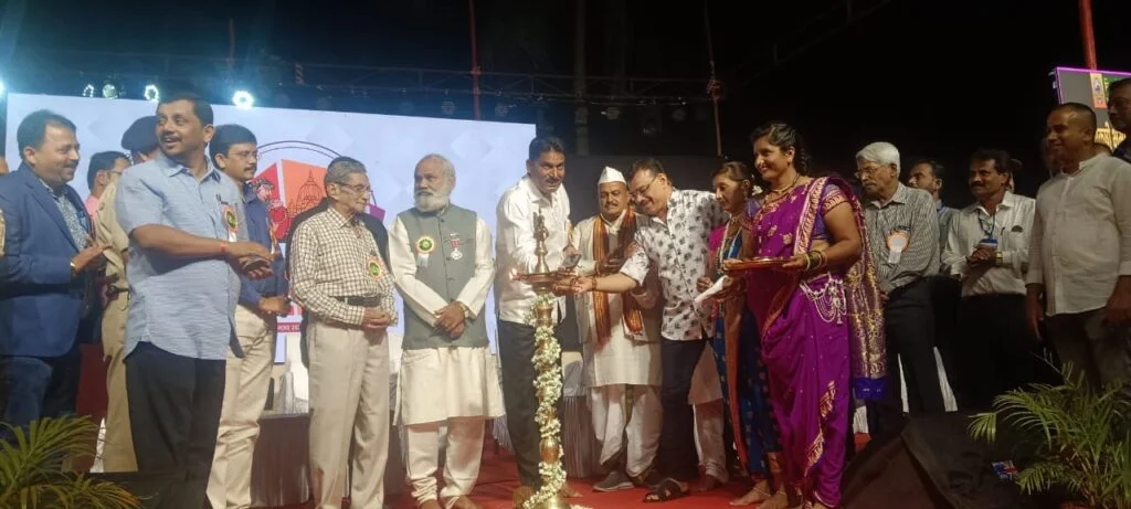 प्लास्टीकमुक्ती सोबत व्यसनमुक्ती कडे गांभिर्याने पहावे.