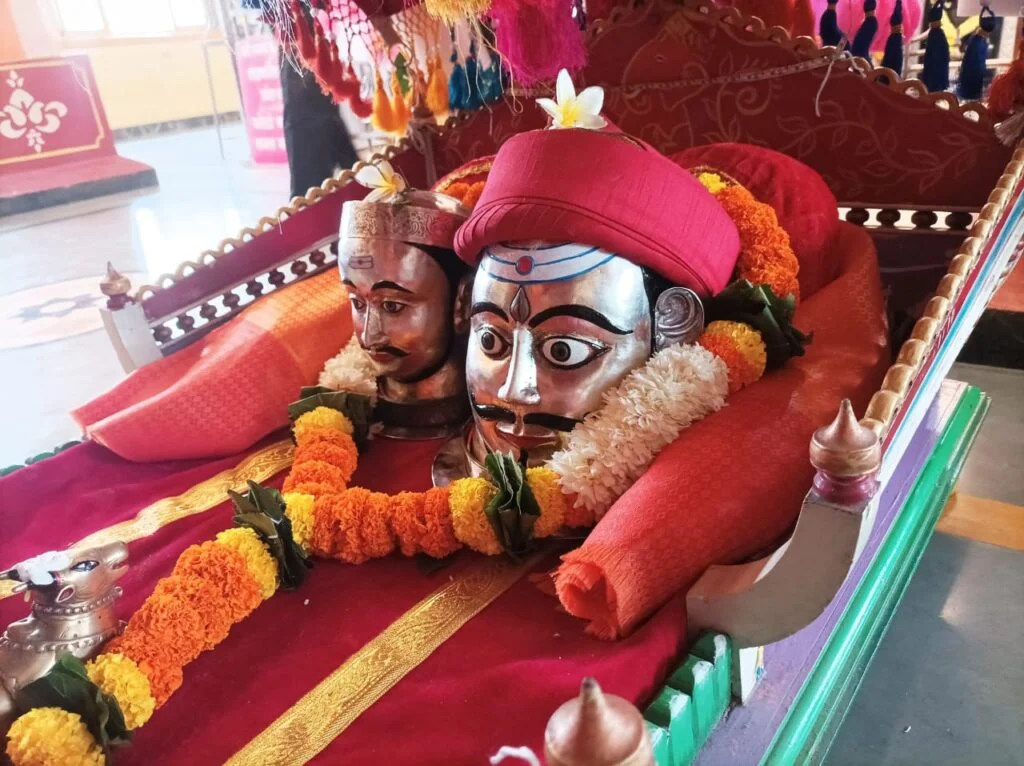 कांदळगाव श्री देव रामेश्वर देवस्थानचा 'वेशी फिरणे' कार्यक्रमाची उत्साहपूर्ण सुरवात.