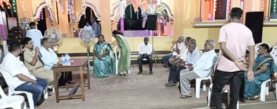 पोलीस निरीक्षक प्रवीण कोल्हे यांचा ज्येष्ठ नागरीकांशी सुरक्षिततेबद्दल संवाद.