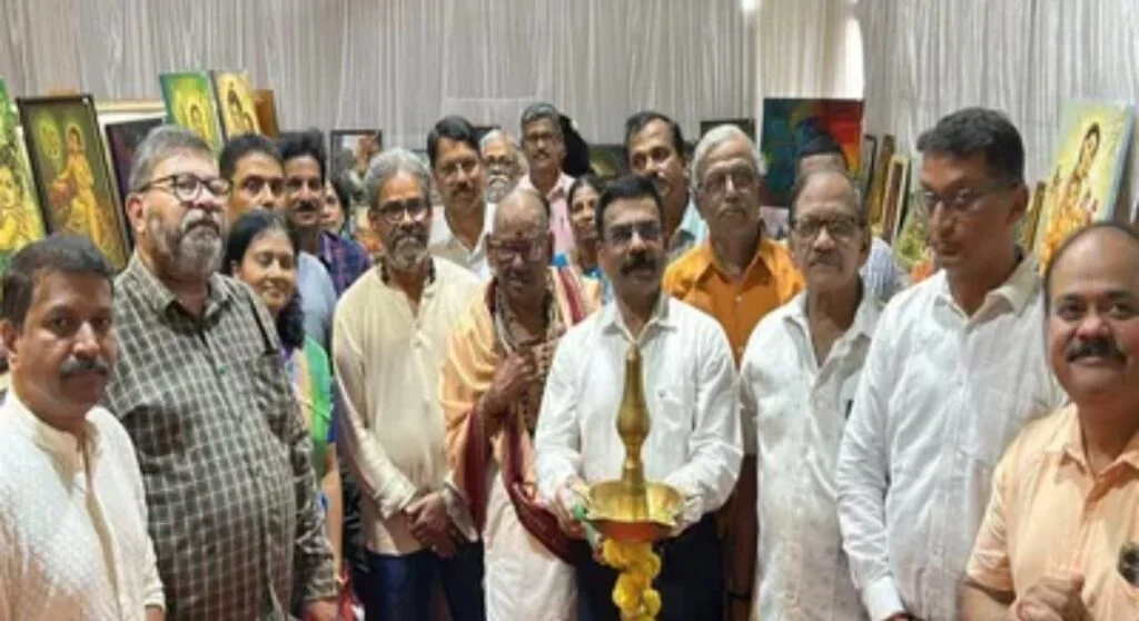 पर्यावरणपूरक चित्रप्रदर्शनाचे जिल्हाधिकारी अनिल पाटील यांच्या हस्ते उद्घाटन.