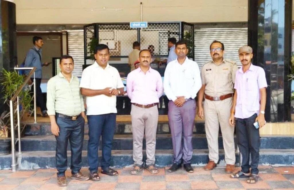 मालवण बस स्थानकाचे सर्वेक्षण.