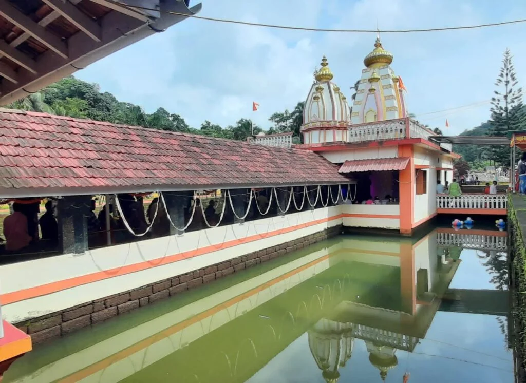 बिळवस येथील श्री देवी सातेरी जलमंदिर जत्रोत्सव १९ जुलै रोजी!