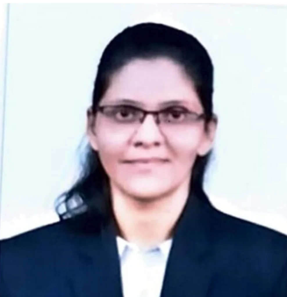 कट्टा येथील ॲड. संपदा खटावकर पिसे यांना पीएचडी पदवी प्रदान.