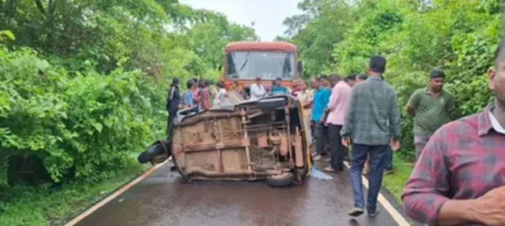 रिक्षा - एसटी अपघातात आचऱ्यातील चार रिक्षा व्यावसायिकांचा मृत्यू.