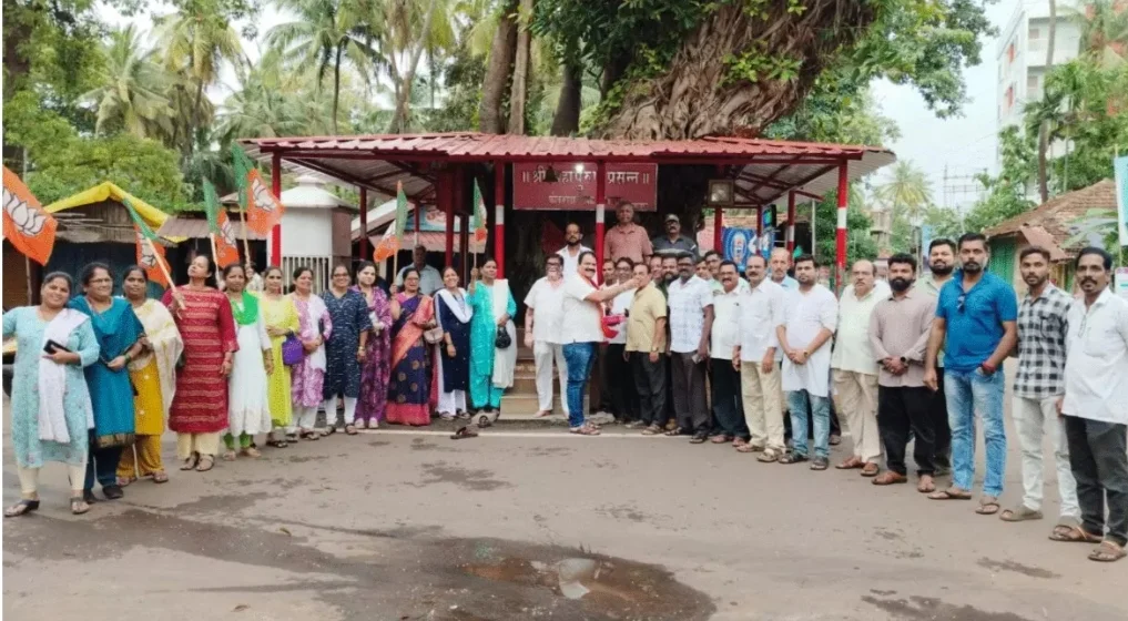 प्रदेशाध्यक्षपदी रविंद्र चव्हाण यांची निवड झाल्याबद्दल मालवण भाजपा पदाधिकाऱ्यांचा जल्लोष.