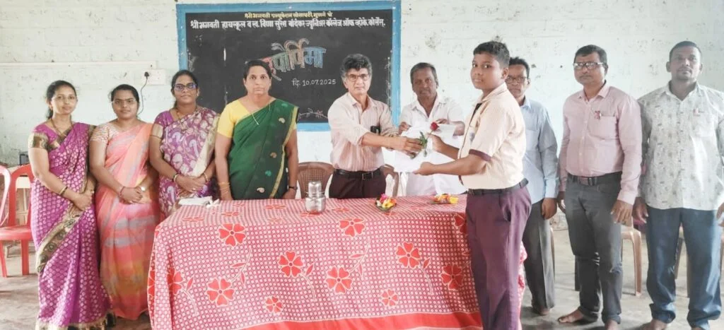 शिष्यवृत्ती परीक्षेत दक्षेश मांजरेकर ग्रामीण सर्वसाधारण मधून सिंधुदुर्ग जिह्यात प्रथम.