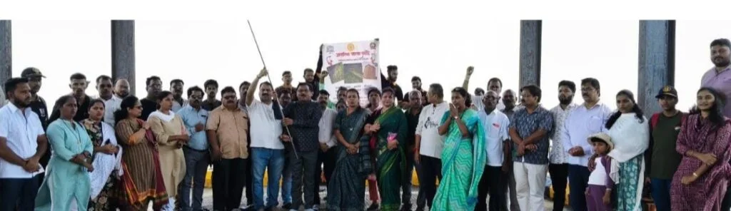 किल्ले सिंधुदुर्गचा जागतिक वारसा यादीत समावेश झाल्याने मालवण बंदर जेटीवर जल्लोष.