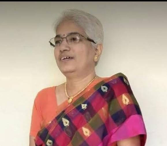 ज्येष्ठ समाजसेविका वंदना करंबेळकर यांना 'कै. श्रीकांत सांबारी अष्टपैलू समाजसेवक' पुरस्कार जाहीर.