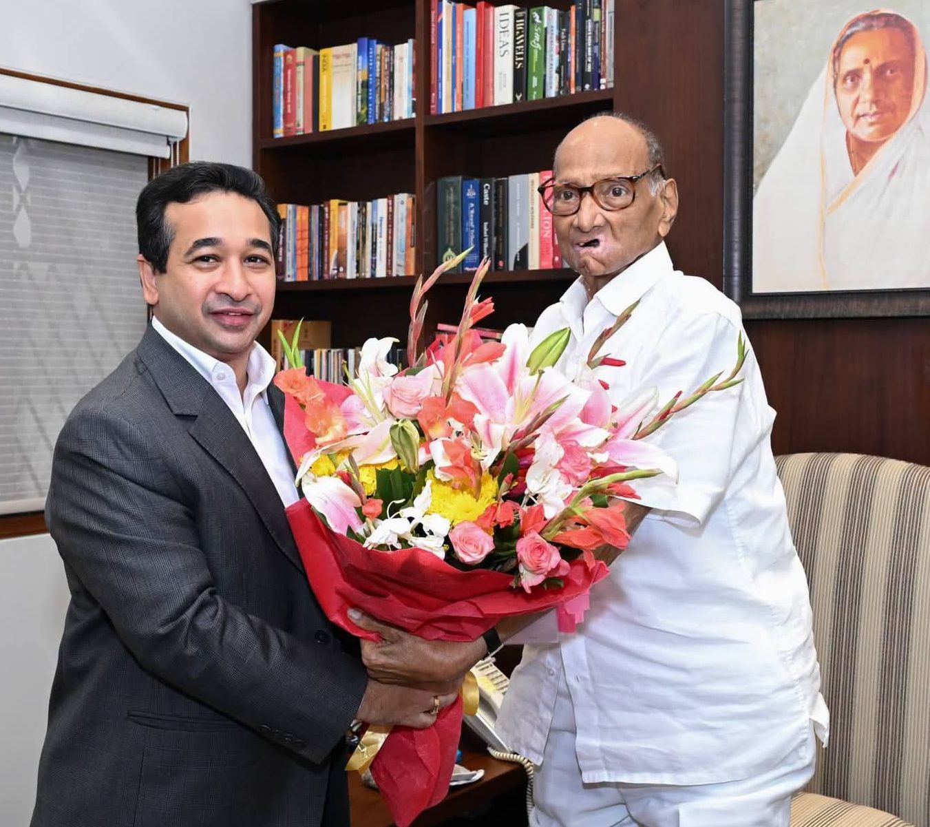 राज्यसभा खासदार शरदचंद्र पवार आणि मत्स्योद्योग व बंदरे विकास मंत्री नितेश राणे यांची सदिच्छा भेट.