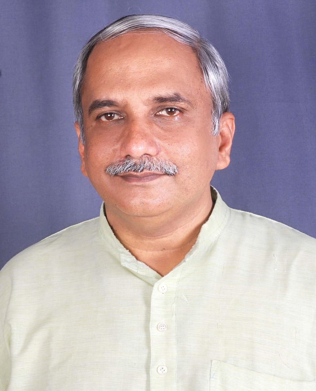 ॲड. देवदत्त परुळेकर यांना मुंबई मराठी साहित्य संघाचा अध्यात्मिक वाङ्मय पुरस्कार जाहीर.